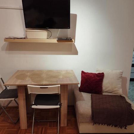 Epres Flat Appartement Boedapest Buitenkant foto